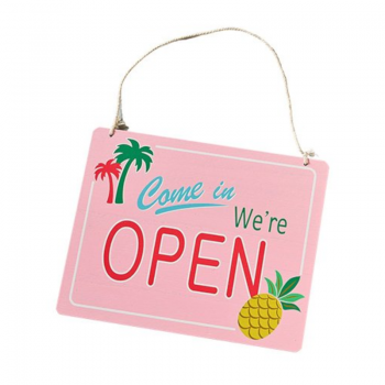 Holzschild "We are Open" rosa